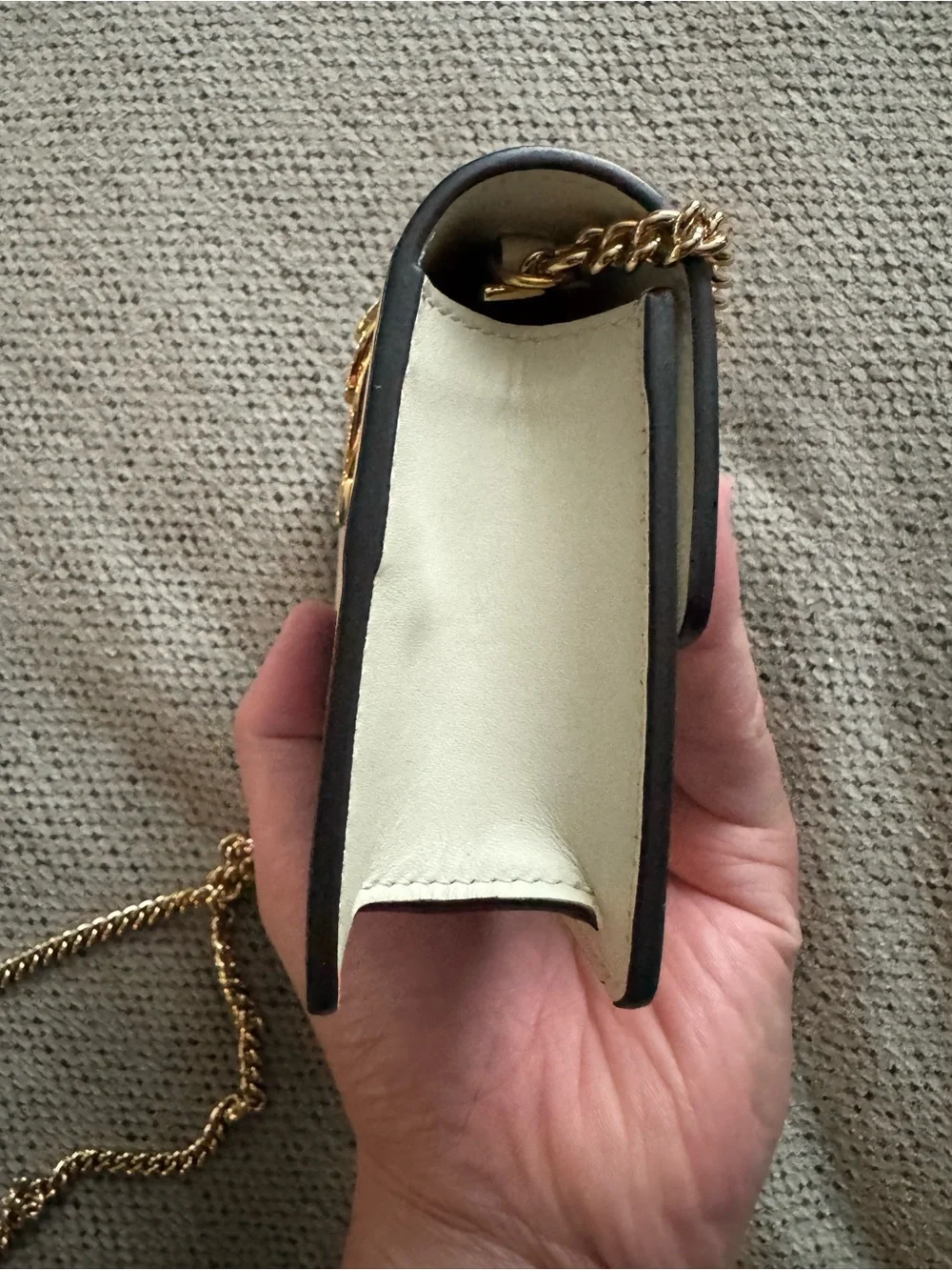 Gucci sylvie White Leather Mini Shoulder Bag with Gold Chain